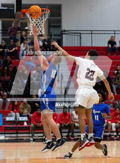 Thumbnail 3 in Byrnes @ Boiling Springs photogallery.