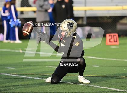 Thumbnail 3 in Nonnewaug CoOp @ Daniel Hand (CIAC Class SS Semifinal) photogallery.