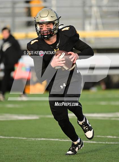 Thumbnail 3 in Nonnewaug CoOp @ Daniel Hand (CIAC Class SS Semifinal) photogallery.