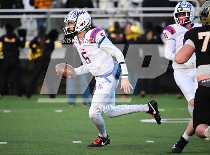 Thumbnail 3 in Nonnewaug CoOp @ Daniel Hand (CIAC Class SS Semifinal) photogallery.