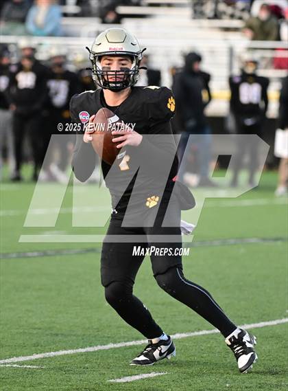 Thumbnail 3 in Nonnewaug CoOp @ Daniel Hand (CIAC Class SS Semifinal) photogallery.