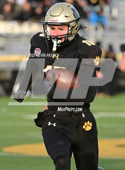 Thumbnail 3 in Nonnewaug CoOp @ Daniel Hand (CIAC Class SS Semifinal) photogallery.