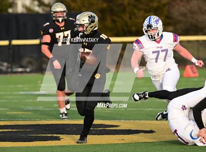 Thumbnail 3 in Nonnewaug CoOp @ Daniel Hand (CIAC Class SS Semifinal) photogallery.