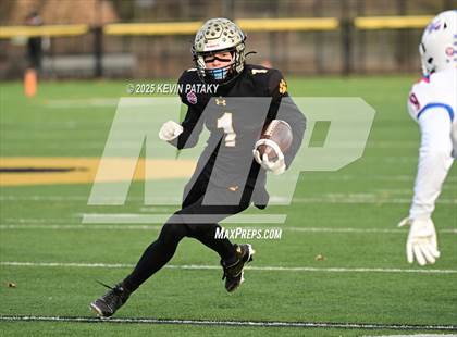 Thumbnail 3 in Nonnewaug CoOp @ Daniel Hand (CIAC Class SS Semifinal) photogallery.