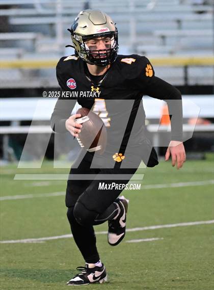 Thumbnail 2 in Nonnewaug CoOp @ Daniel Hand (CIAC Class SS Semifinal) photogallery.