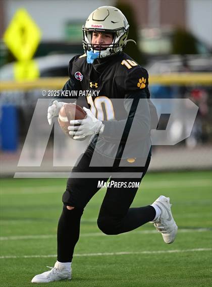 Thumbnail 2 in Nonnewaug CoOp @ Daniel Hand (CIAC Class SS Semifinal) photogallery.