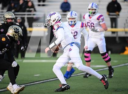 Thumbnail 3 in Nonnewaug CoOp @ Daniel Hand (CIAC Class SS Semifinal) photogallery.