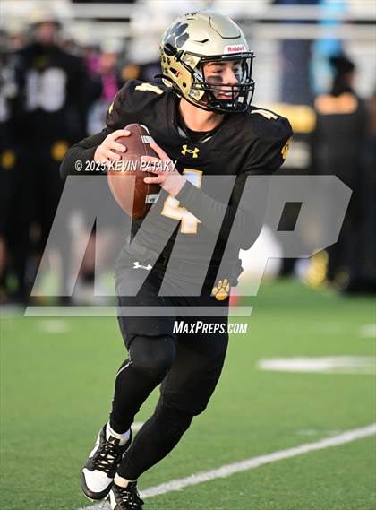 Thumbnail 2 in Nonnewaug CoOp @ Daniel Hand (CIAC Class SS Semifinal) photogallery.