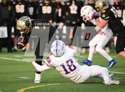 Thumbnail 3 in Nonnewaug CoOp @ Daniel Hand (CIAC Class SS Semifinal) photogallery.