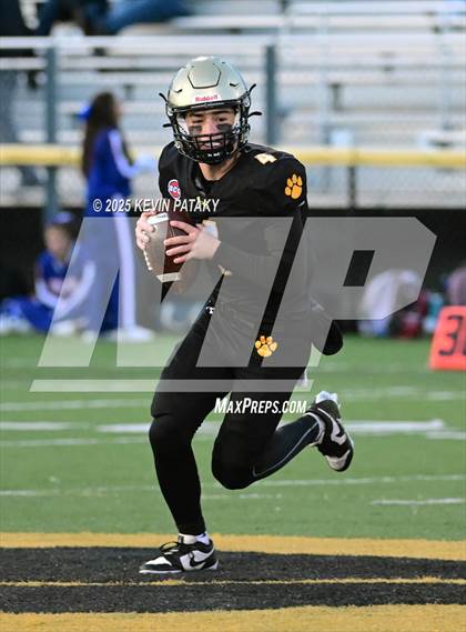 Thumbnail 3 in Nonnewaug CoOp @ Daniel Hand (CIAC Class SS Semifinal) photogallery.