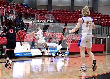 Thumbnail 3 in MacArthur vs. Lakeview Centennial (Coppell Yapworks Classic) photogallery.