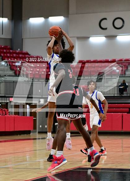 Thumbnail 1 in MacArthur vs. Lakeview Centennial (Coppell Yapworks Classic) photogallery.
