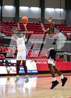 Photo from the gallery "MacArthur vs. Lakeview Centennial (Coppell Yapworks Classic)"