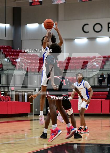 Thumbnail 2 in MacArthur vs. Lakeview Centennial (Coppell Yapworks Classic) photogallery.