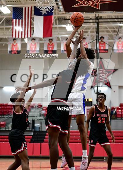 Thumbnail 2 in MacArthur vs. Lakeview Centennial (Coppell Yapworks Classic) photogallery.