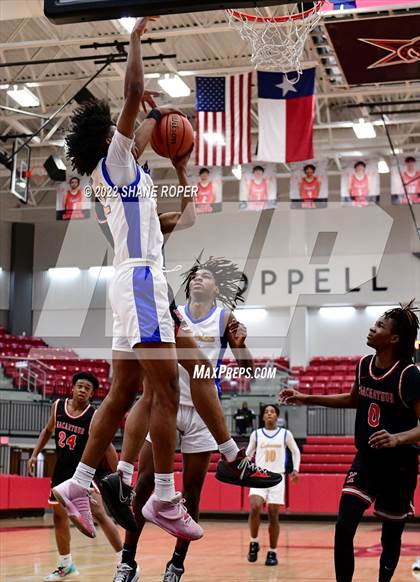 Thumbnail 2 in MacArthur vs. Lakeview Centennial (Coppell Yapworks Classic) photogallery.