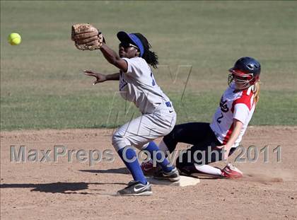 Thumbnail 3 in Bellarmine-Jefferson vs. Crossroads (CIF SS Playoffs) photogallery.