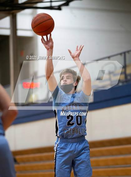 Thumbnail 3 in Mater Dei @ Althoff Catholic photogallery.