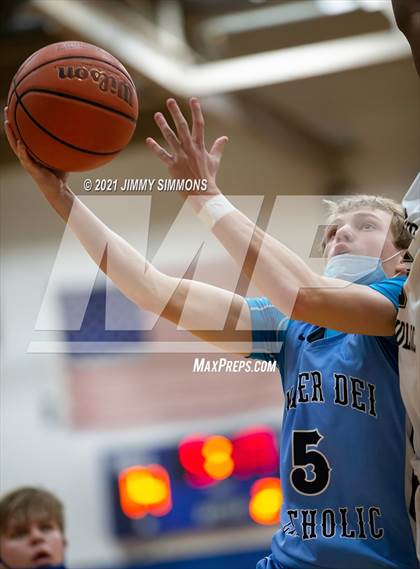 Thumbnail 1 in Mater Dei @ Althoff Catholic photogallery.