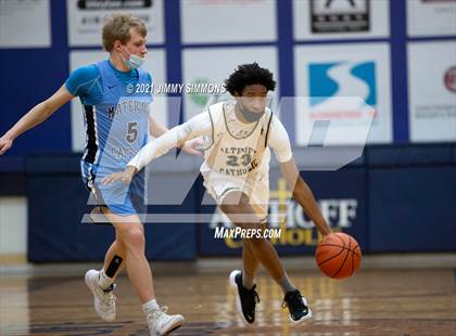 Thumbnail 2 in Mater Dei @ Althoff Catholic photogallery.