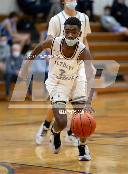Thumbnail 3 in Mater Dei @ Althoff Catholic photogallery.