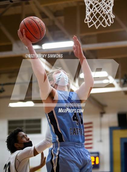 Thumbnail 2 in Mater Dei @ Althoff Catholic photogallery.
