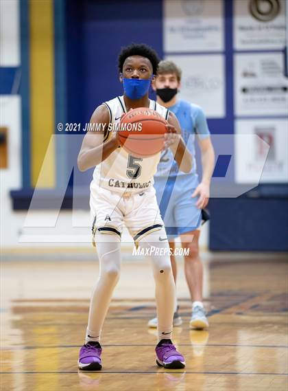 Thumbnail 3 in Mater Dei @ Althoff Catholic photogallery.
