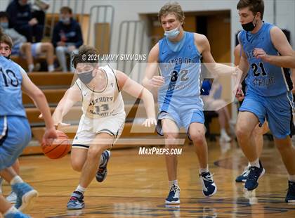 Thumbnail 1 in Mater Dei @ Althoff Catholic photogallery.
