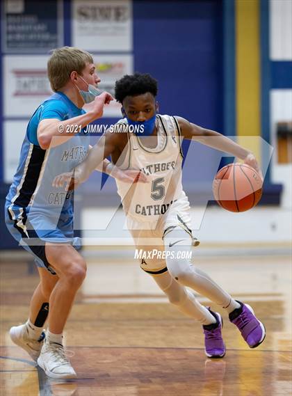 Thumbnail 3 in Mater Dei @ Althoff Catholic photogallery.