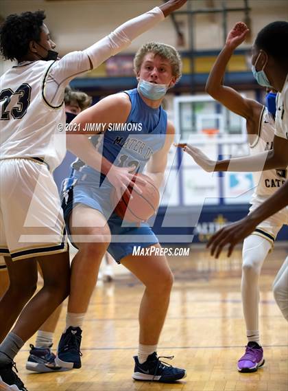 Thumbnail 3 in Mater Dei @ Althoff Catholic photogallery.