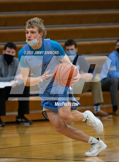 Thumbnail 2 in Mater Dei @ Althoff Catholic photogallery.