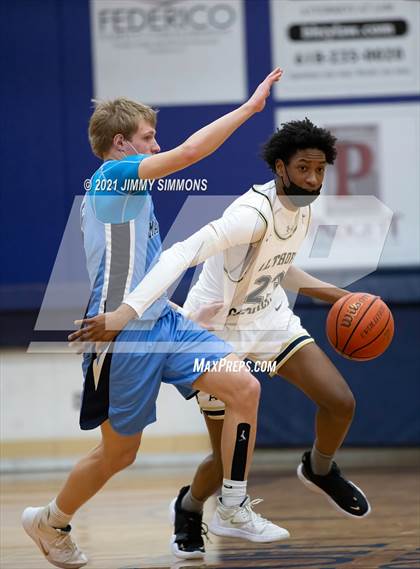 Thumbnail 2 in Mater Dei @ Althoff Catholic photogallery.