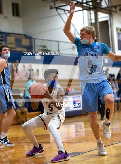 Thumbnail 2 in Mater Dei @ Althoff Catholic photogallery.