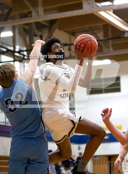 Thumbnail 2 in Mater Dei @ Althoff Catholic photogallery.