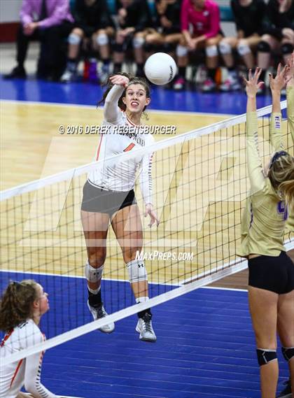 Thumbnail 3 in Holy Family vs Lewis-Palmer (CHSAA 4A Final) photogallery.