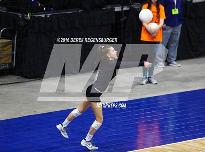 Thumbnail 3 in Holy Family vs Lewis-Palmer (CHSAA 4A Final) photogallery.