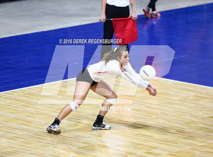Thumbnail 3 in Holy Family vs Lewis-Palmer (CHSAA 4A Final) photogallery.
