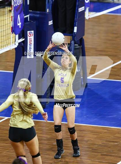 Thumbnail 3 in Holy Family vs Lewis-Palmer (CHSAA 4A Final) photogallery.