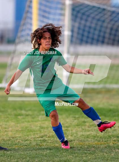 Thumbnail 1 in Santa Monica @ Highland (CIF D4 Southern Regional Quarterfinal) photogallery.