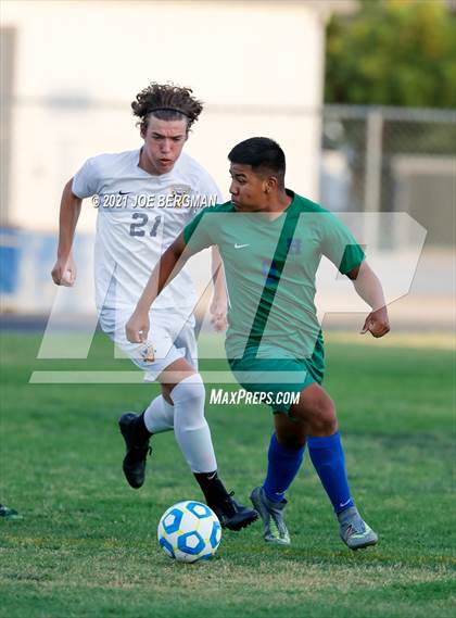 Thumbnail 1 in Santa Monica @ Highland (CIF D4 Southern Regional Quarterfinal) photogallery.