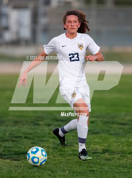 Thumbnail 3 in Santa Monica @ Highland (CIF D4 Southern Regional Quarterfinal) photogallery.