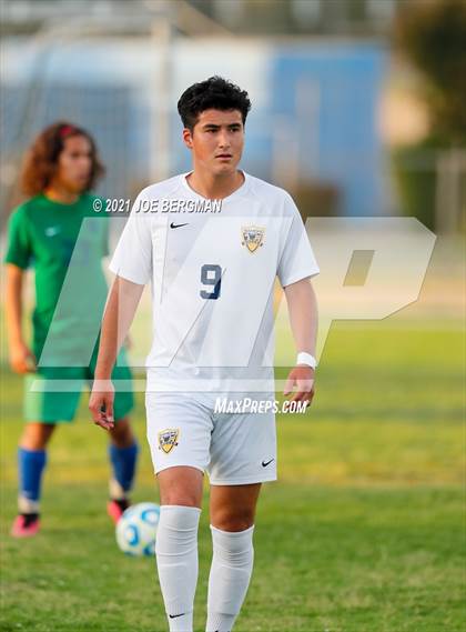 Thumbnail 2 in Santa Monica @ Highland (CIF D4 Southern Regional Quarterfinal) photogallery.