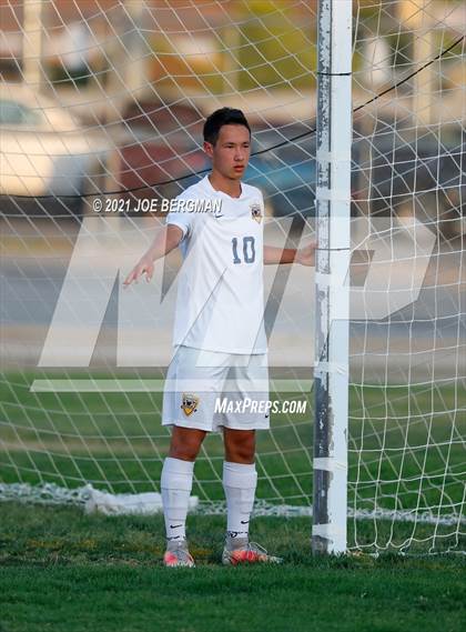 Thumbnail 3 in Santa Monica @ Highland (CIF D4 Southern Regional Quarterfinal) photogallery.