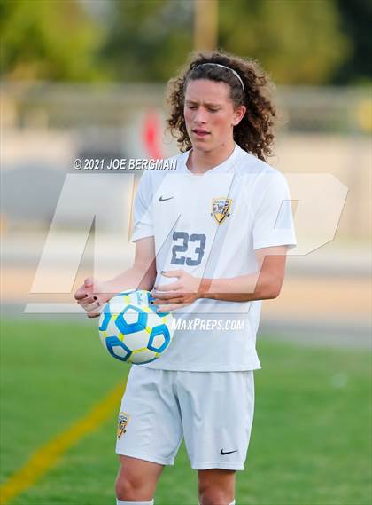 Thumbnail 3 in Santa Monica @ Highland (CIF D4 Southern Regional Quarterfinal) photogallery.