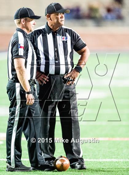 Thumbnail 1 in Guyer vs. Carroll (UIL 6A D2 Area Playoff) photogallery.