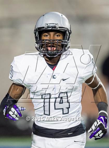 Thumbnail 3 in Guyer vs. Carroll (UIL 6A D2 Area Playoff) photogallery.