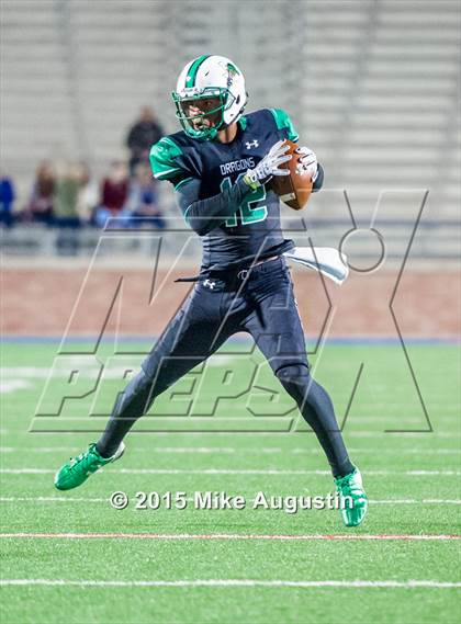 Thumbnail 2 in Guyer vs. Carroll (UIL 6A D2 Area Playoff) photogallery.