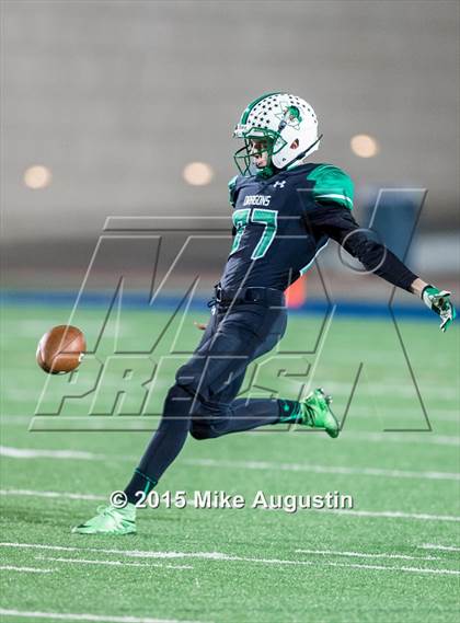 Thumbnail 1 in Guyer vs. Carroll (UIL 6A D2 Area Playoff) photogallery.