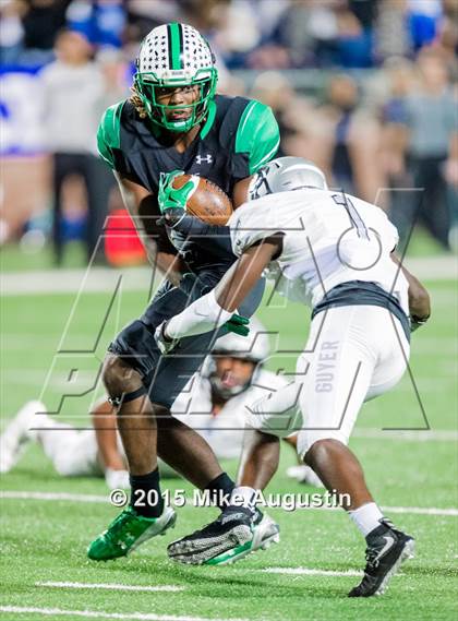 Thumbnail 2 in Guyer vs. Carroll (UIL 6A D2 Area Playoff) photogallery.