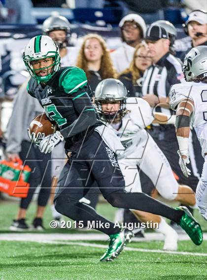 Thumbnail 2 in Guyer vs. Carroll (UIL 6A D2 Area Playoff) photogallery.